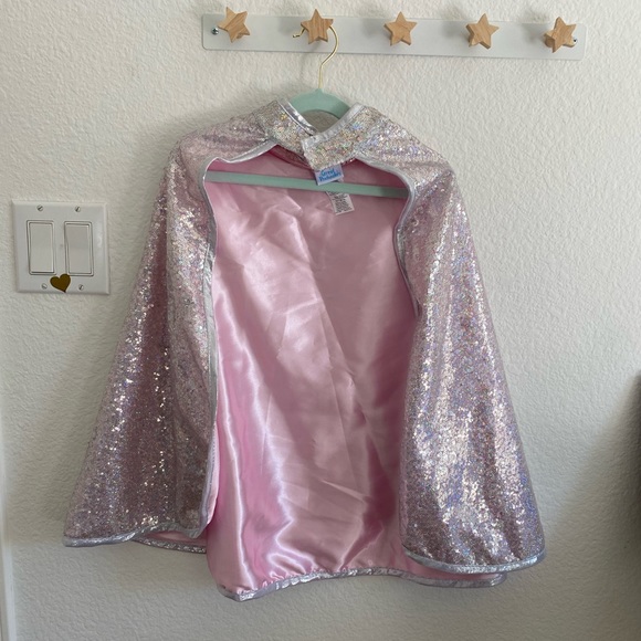 Never worn/Sold Out Silver/Pink Sequin Cape - Picture 2 of 4